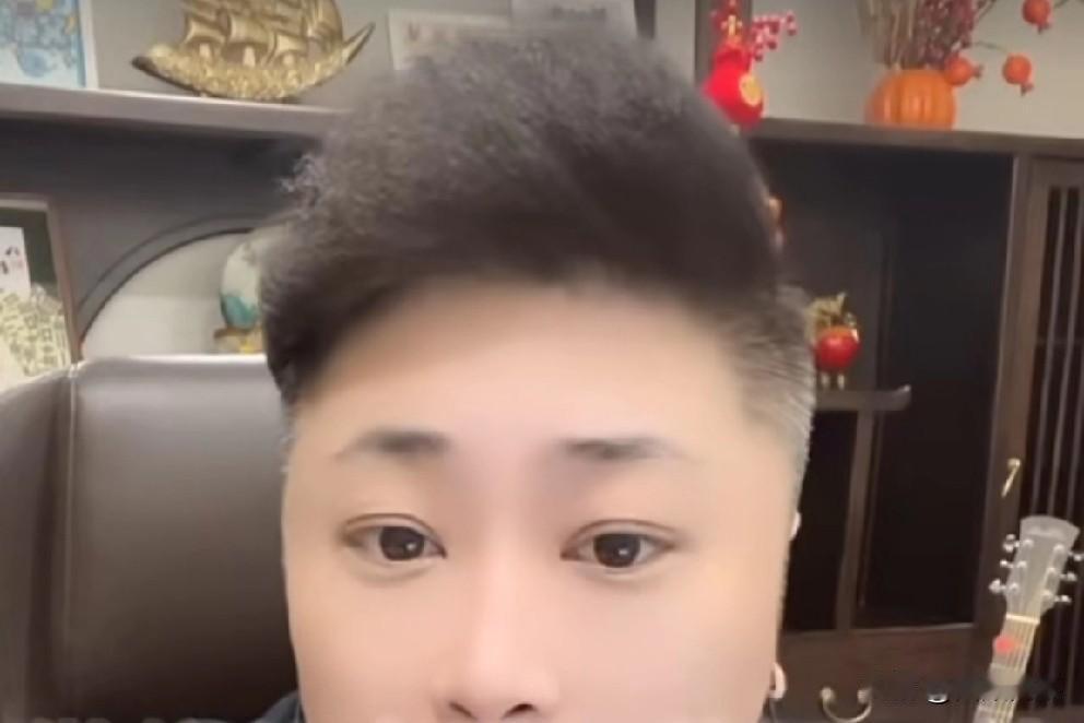 八卦主播寂寞分析东北二人转“网红圈”像阿厦、陶大帅、小娜娜等人都在闷声发大财，资