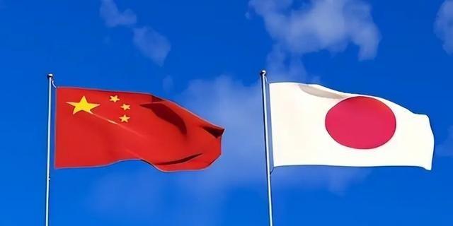 中日闹了这么多天，躲在日本背后的那条大鱼终于浮出水面了。不是别人，正是一直在幕后