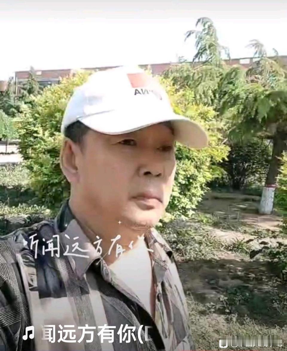 应先与古人合，后与古人离，取诸家之长，创自己风格 。生命的价值在于主动的选择，精