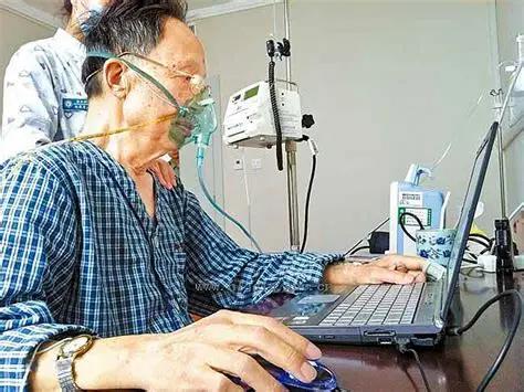 他参与了新中国全部45次核试验。，2012年5月4日，林俊德被确诊胆管癌晚期。