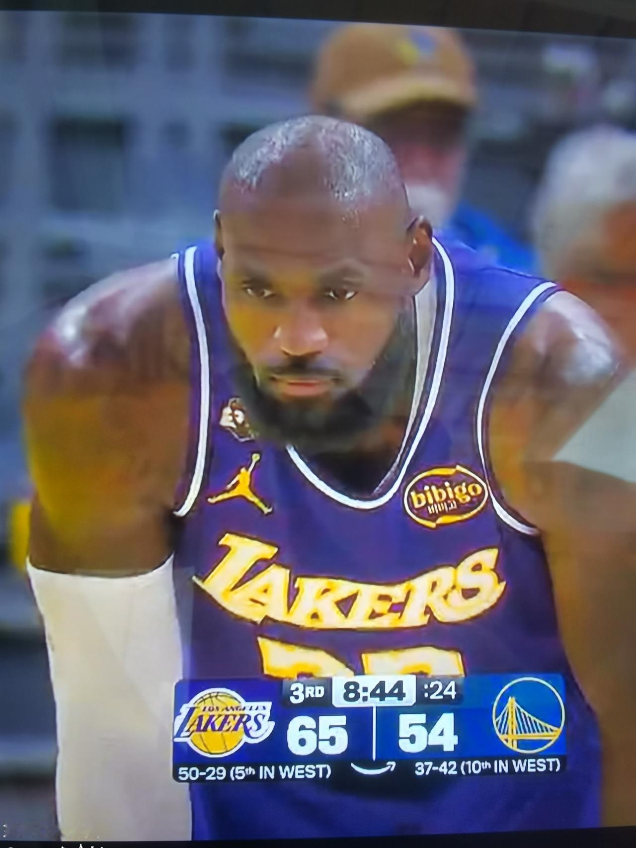 湖人失之东隅，老詹收之桑榆‌

        湖人客场119-103，大胜勇士