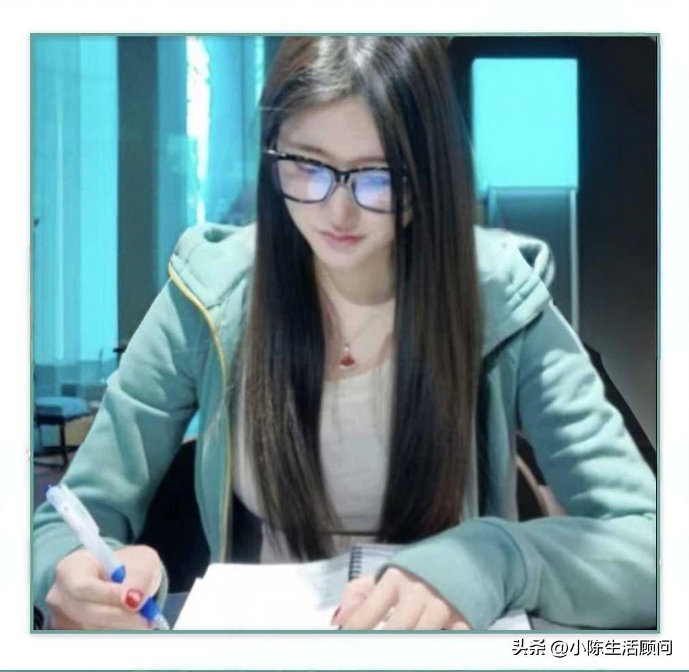 我爱学习，学习使我妈快乐，我妈快乐，我全家都快乐[捂脸]（噂嘟是酱紫吗）