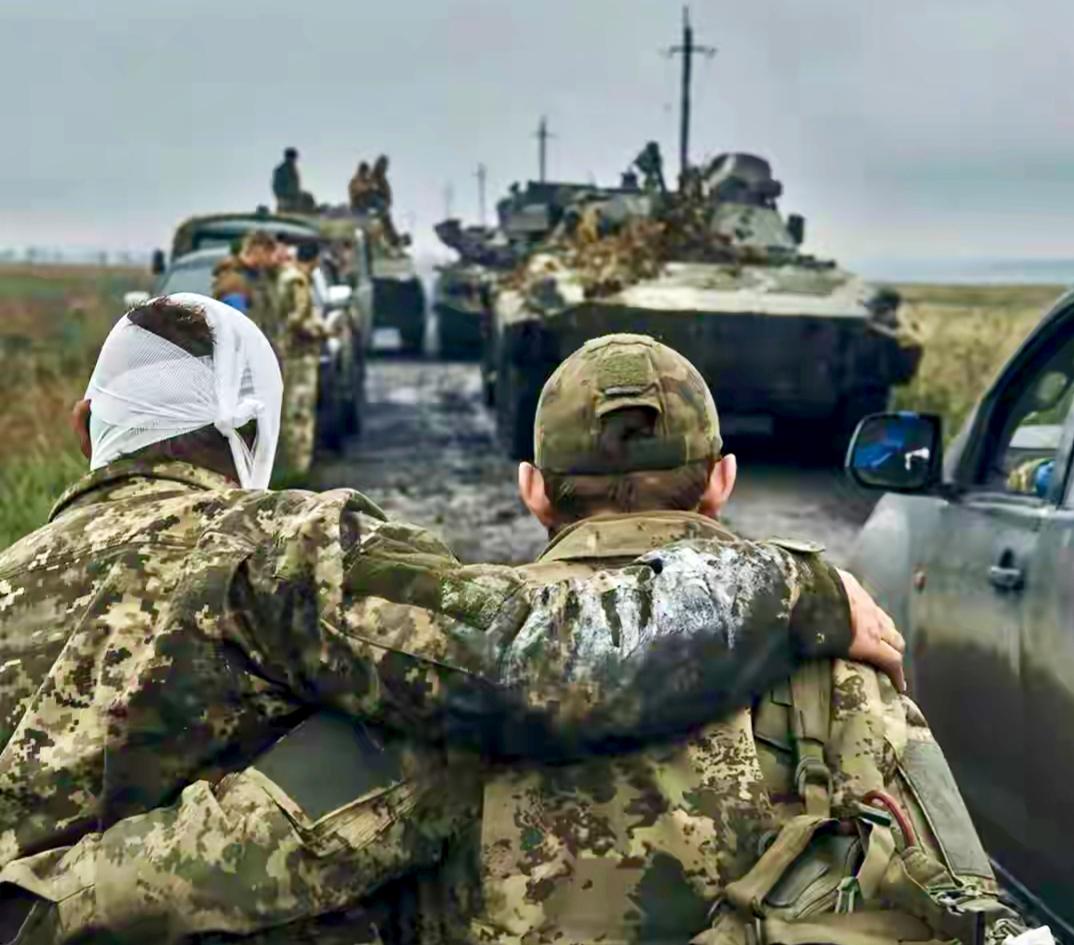 俄乌战场现在玩的不只是枪炮，还有各种让人眼花缭乱的心理战和外交戏码，两边都在用尽