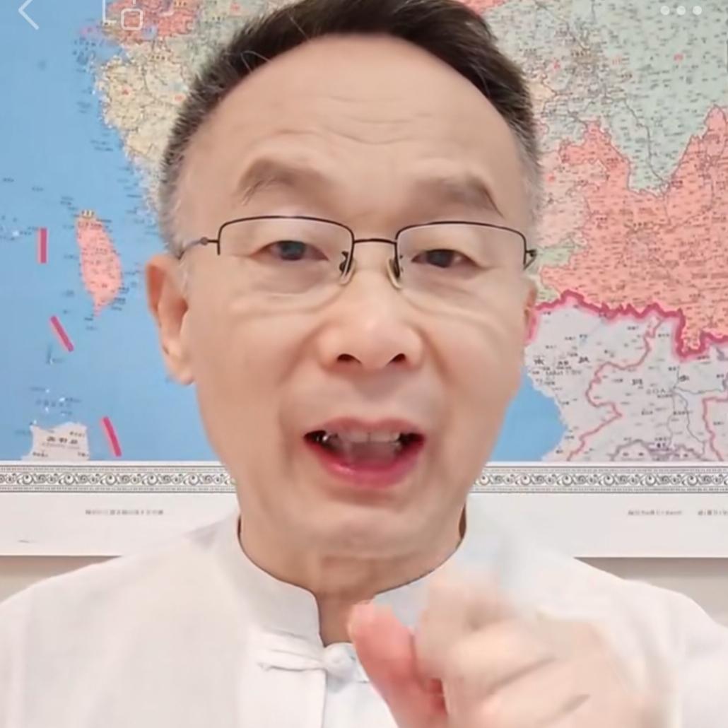 第一，吐纳。吐纳即呼吸，深呼吸法。张三丰创立太极拳时强调“呼吸到脐，寿与天齐”，