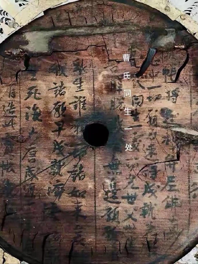 1987年，陕西法门寺地宫重见天日。考古人员在唐代佛塔地宫中，发现了一件国宝级文