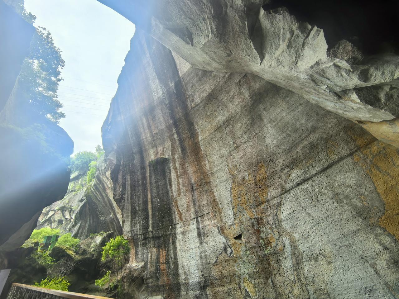 0468.黄岩石窟。