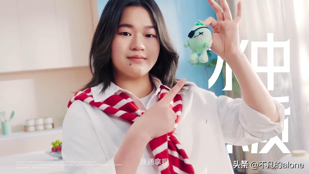 3月10日，全红婵解锁新身份，她受邀担任万家乐品牌全球代言人，这也是婵宝的首个个