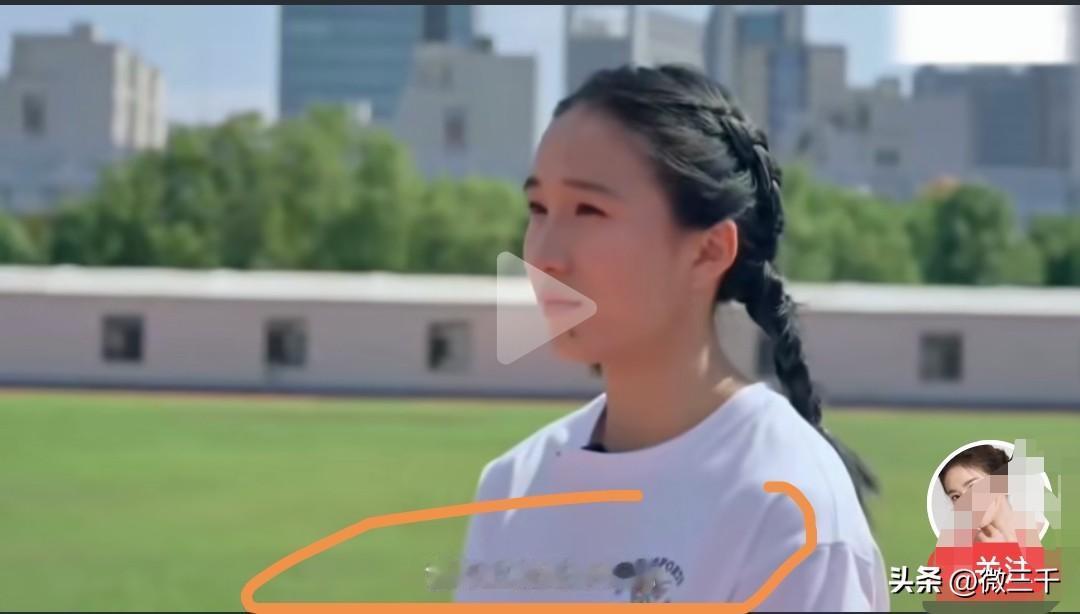 有人建议陈妤颉像泰国汶颂一样去美国训练一段时间，这样成绩还能大幅提高。

汶颂在