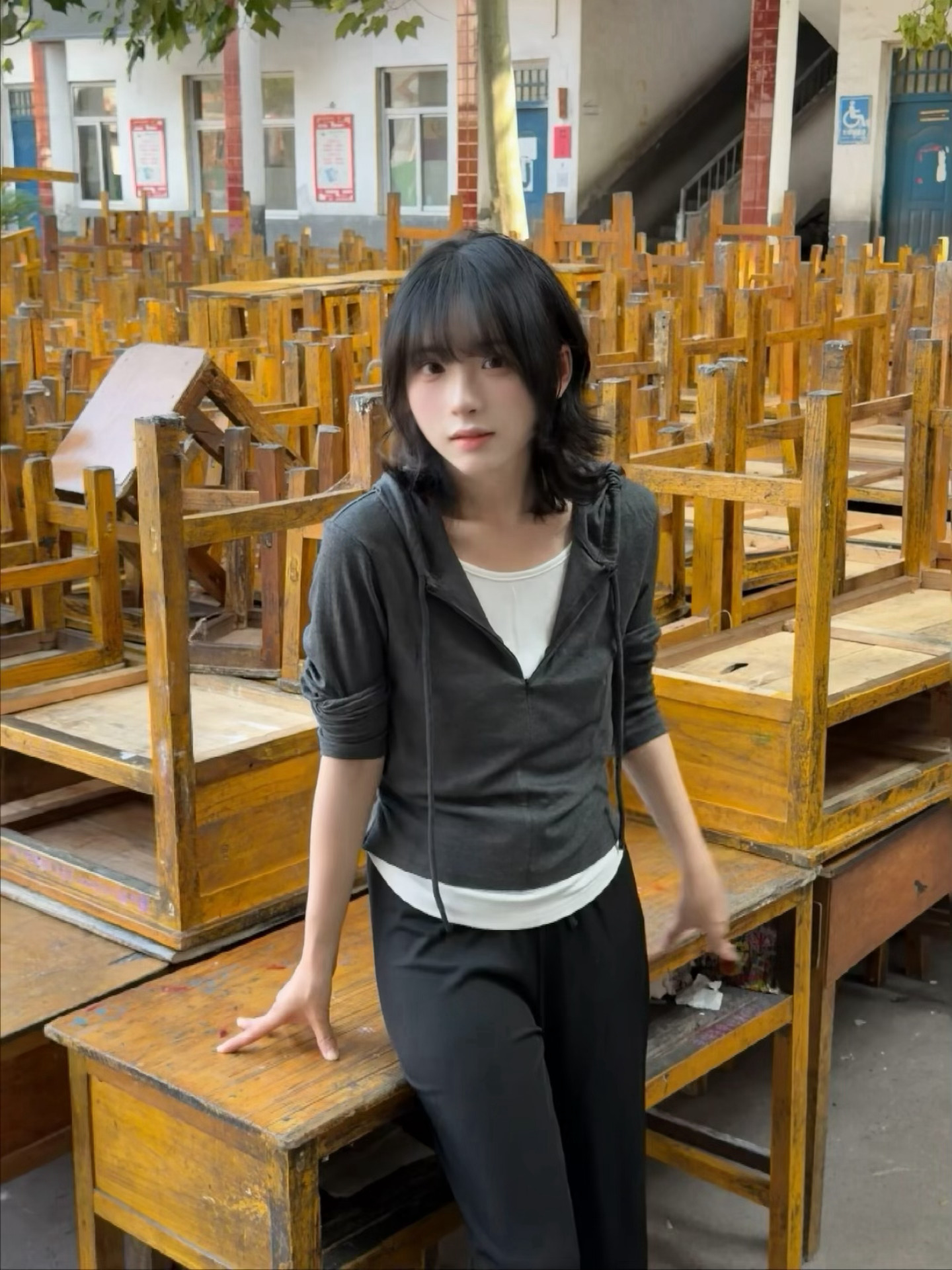兔娘终于发小学照片了 