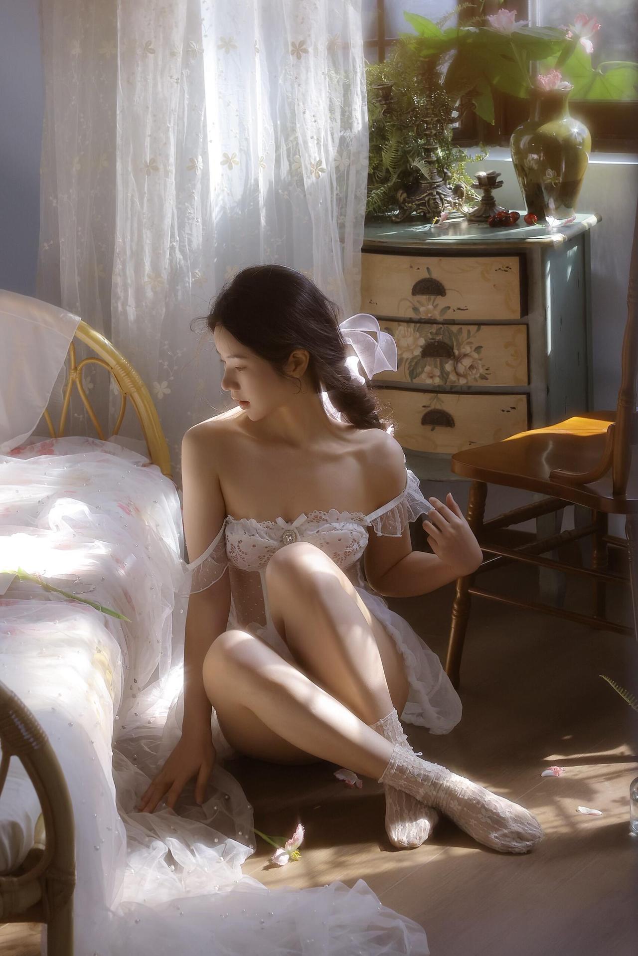 女生的丝袜一般能穿多久晒出相册里你最喜欢的一张照片 艺术照