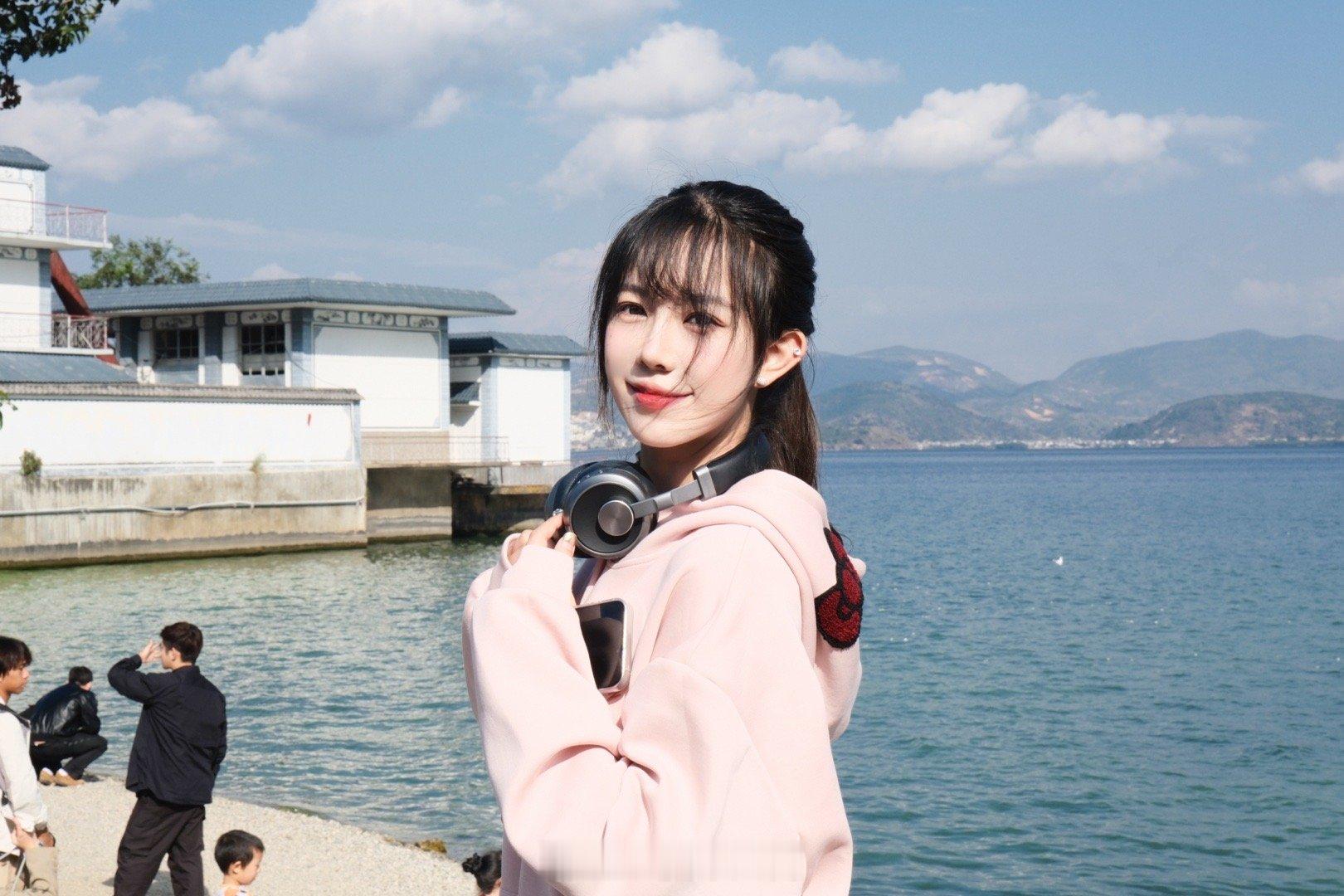 我许愿有一条很长很长的围巾 ​​​