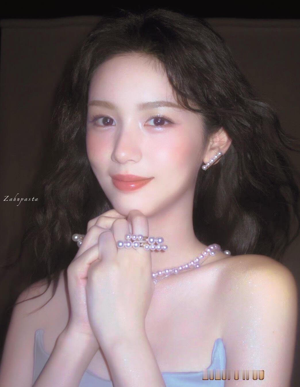 救命…有人把珍珠粉这种颜色演绎出来了🫧cr.少御 ​​​