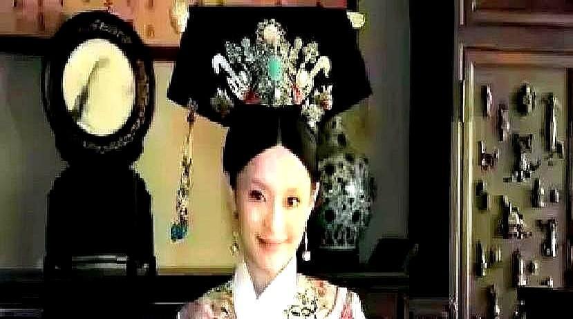 演员这辈子最头疼的事，就是演了一个太牛的角色。

当年郑晓龙拍《甄嬛传》，周迅没