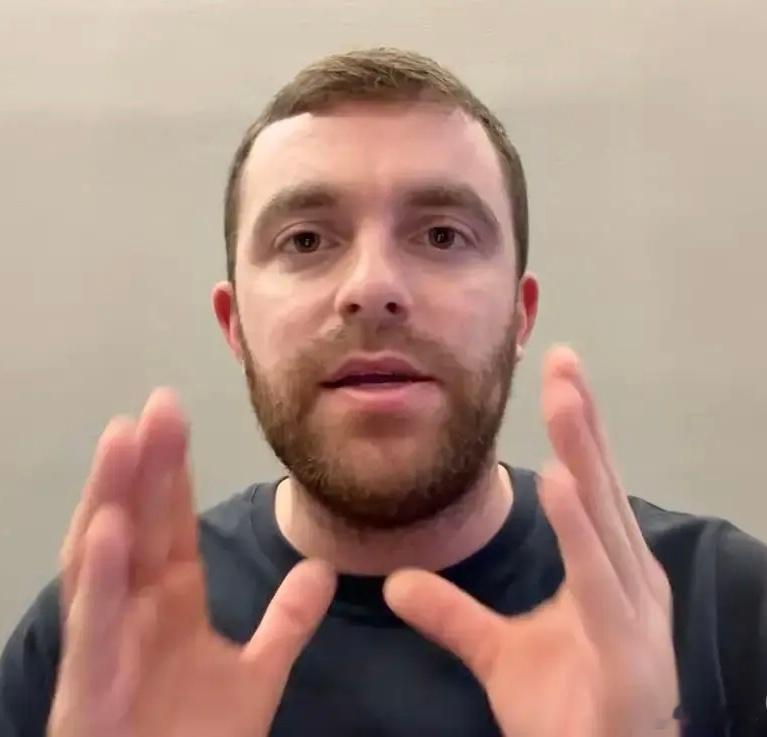 看来除了引援here we go ，罗马诺还有很多利好的消息第一时间会发布，比如