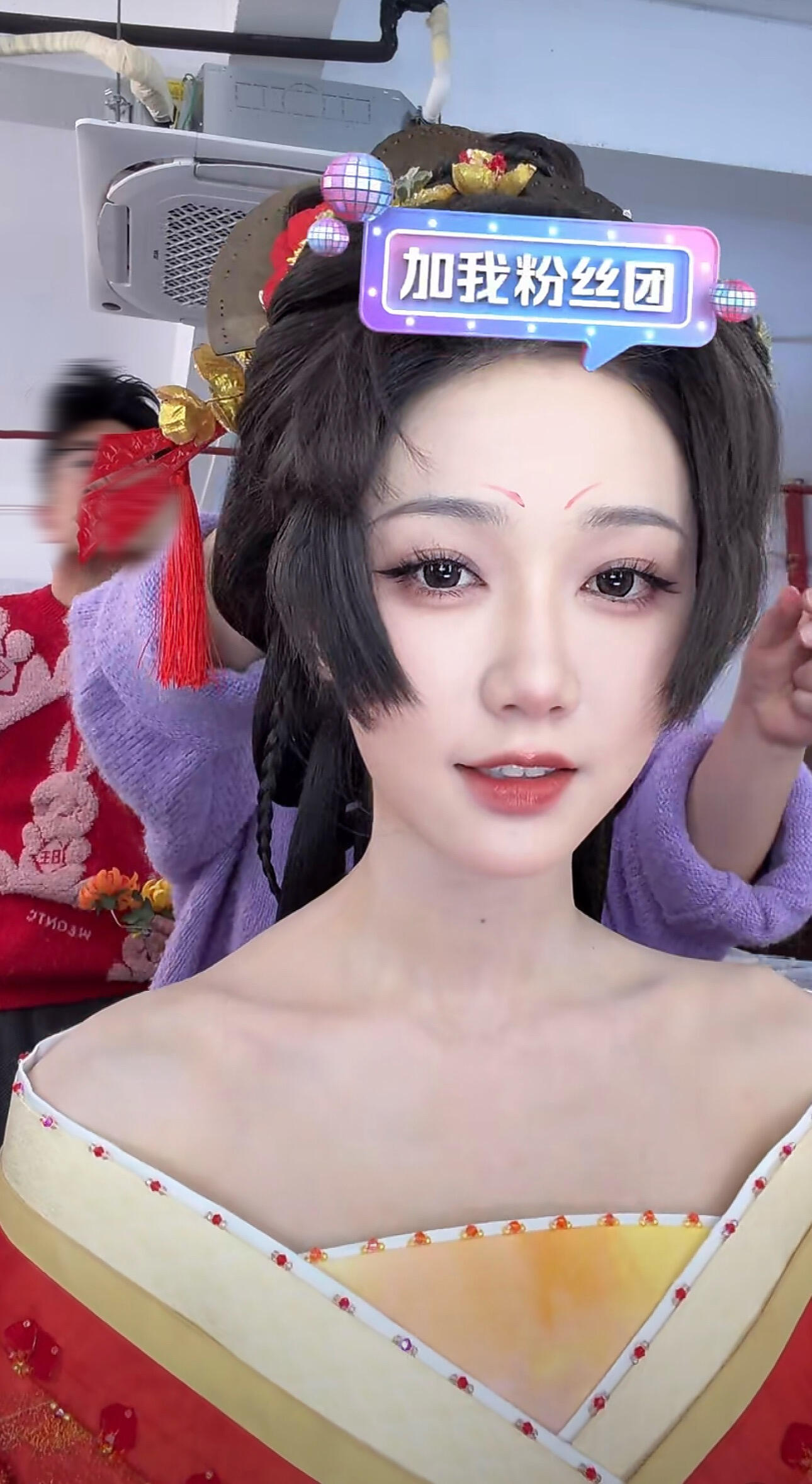 岳雨婷万渣朝凰定妆照这本子居然让短剧先演上了？这妆造怎么感觉有小唯那味？ 