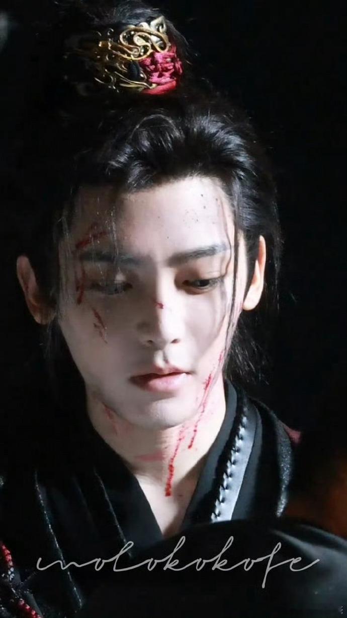 做侯明昊的女主都不用下地谁懂这种反差感！侯明昊看着清瘦，臂力却绝了，多部剧里女主