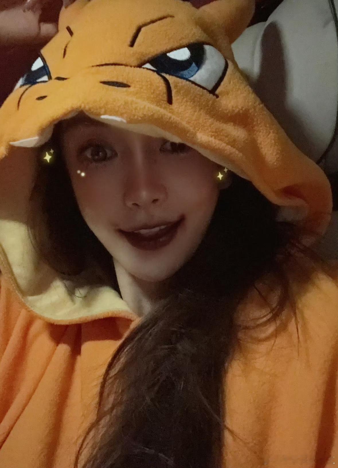 [流鼻血][流鼻血]老婆你怎么知道我想你了!!!!!Angelababy万圣节营