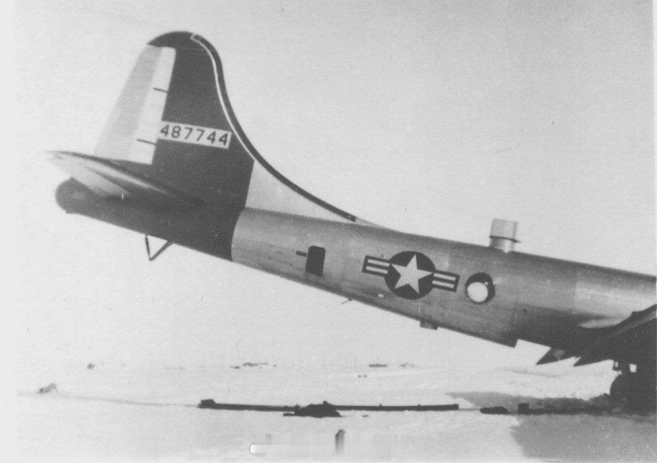 照片中的历史[超话] 1952年4月，美国空军战略空军司令部（SAC）第58战略