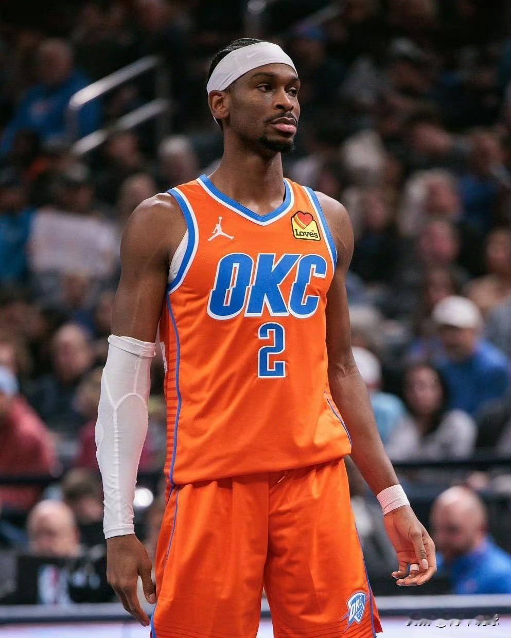 就审美疲劳了？

NBA官方公布了东西部月最佳球员，东部由坎宁安当选，这基本上没