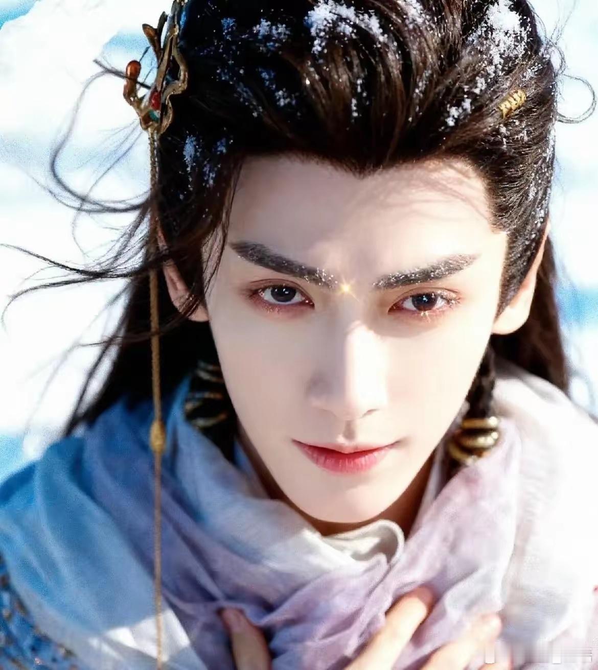 罗云熙值得罗云熙声形台表俱佳《水龙吟》是近期难得的好剧故事宏大，特效精美唐丽辞这