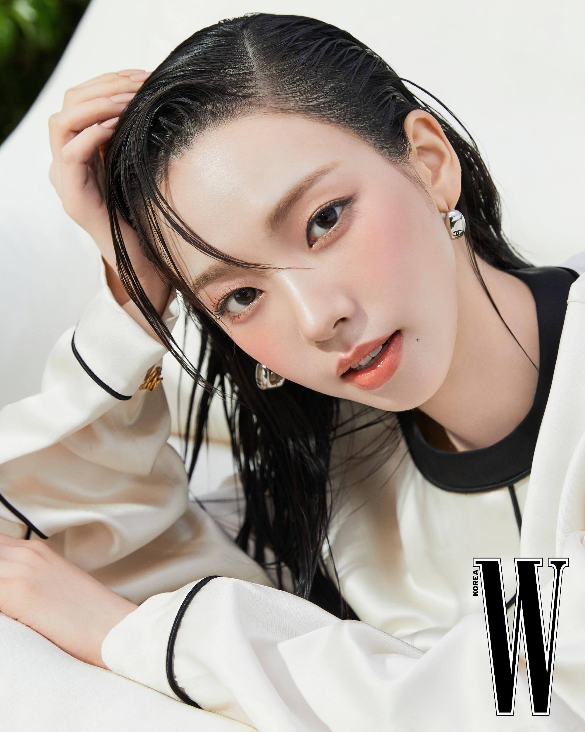 柳智敏 宁艺卓谁的杂志时尚表现力更虐？ 
