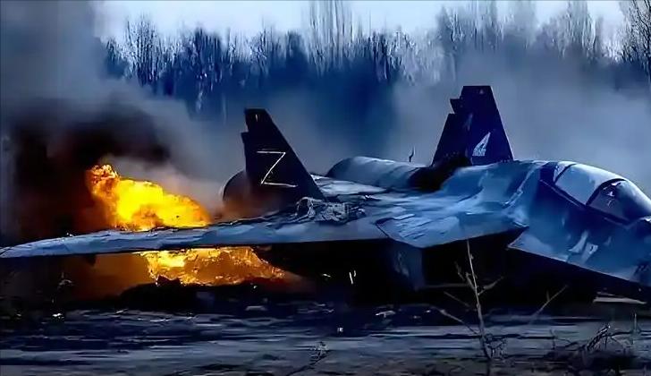 双重暴击！美军戒备基地变空城，天价防空系统形同虚设。不止大使馆！美军在巴格达的戒