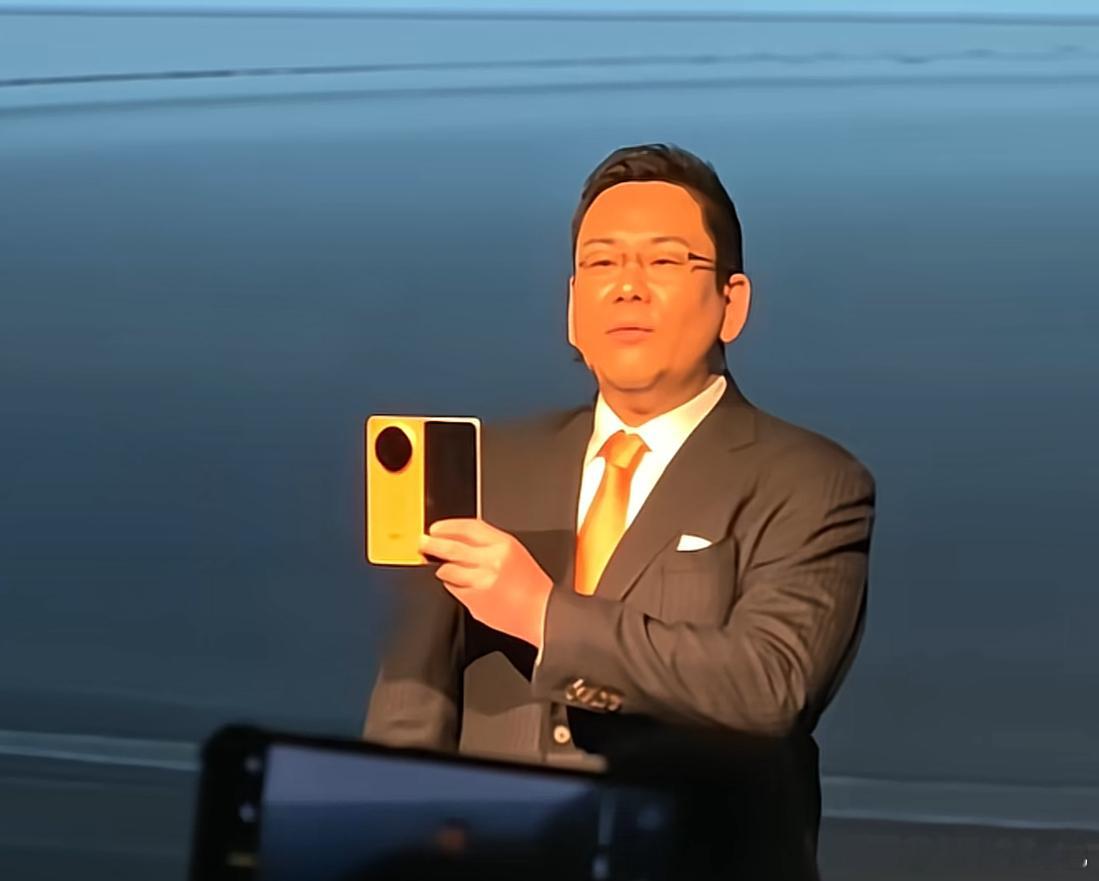 日版 OPPO Find N6 发布，售价含税 318000 日元（约合人民币 