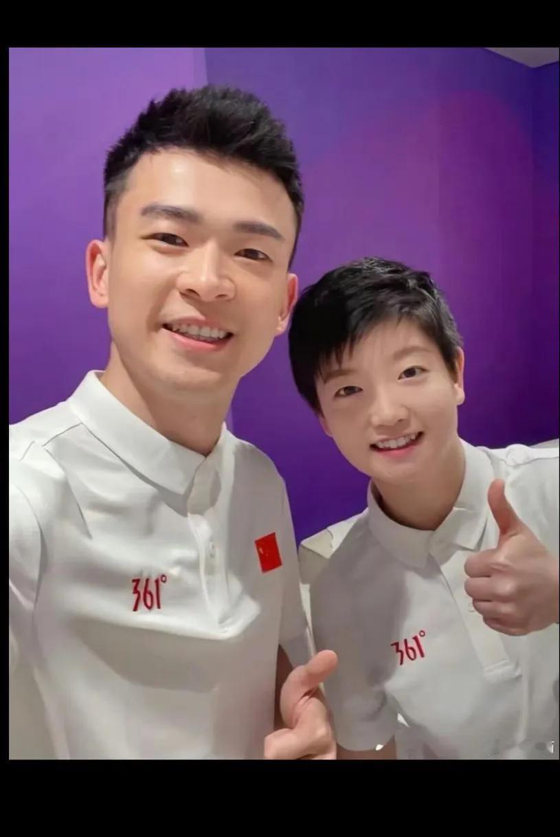 这么可爱的小宝宝谁不爱
全世界最可爱，最漂亮，最棒的莎宝[赞]
那个时候感觉没有