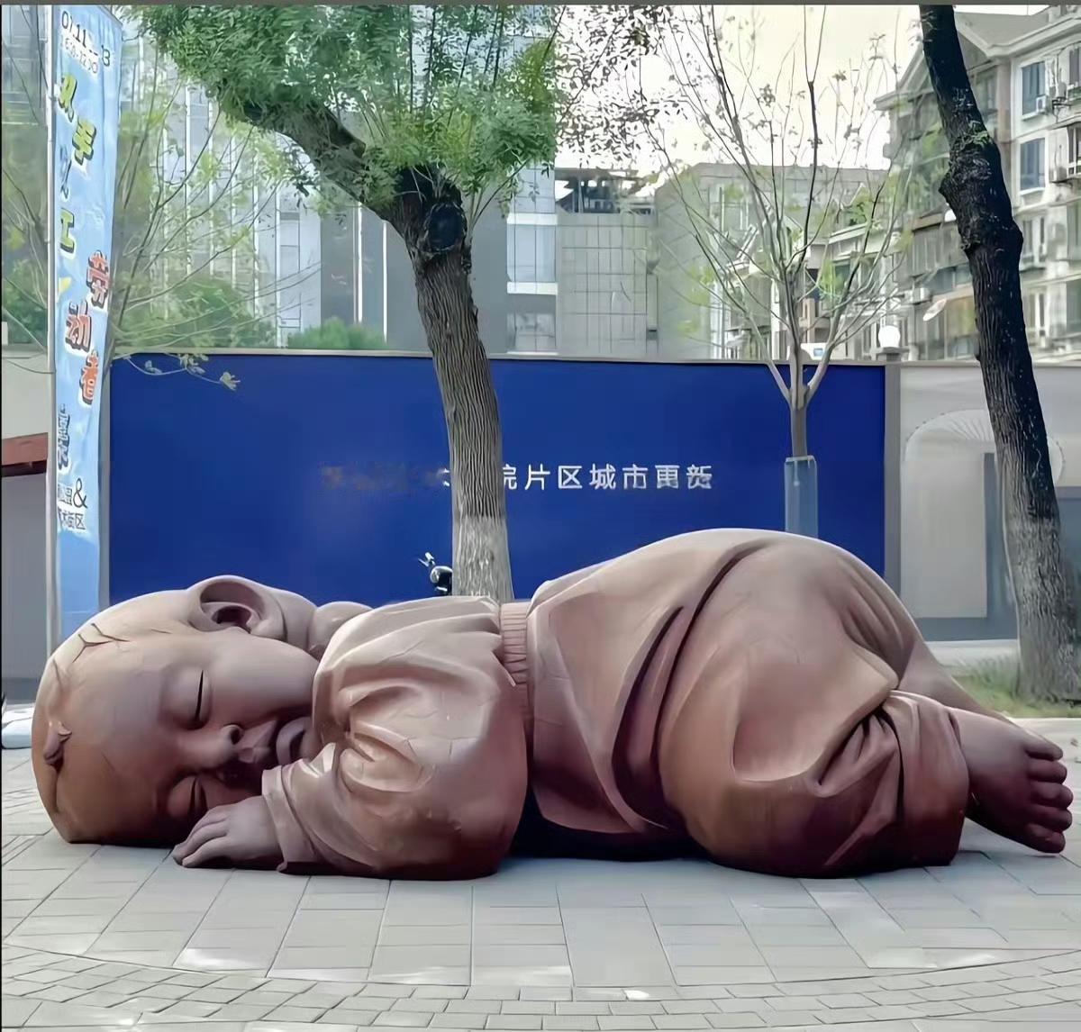 天津的“大地之子”雕像被拆除了。
全国还有20多个…… “大地之子”的模特原型，