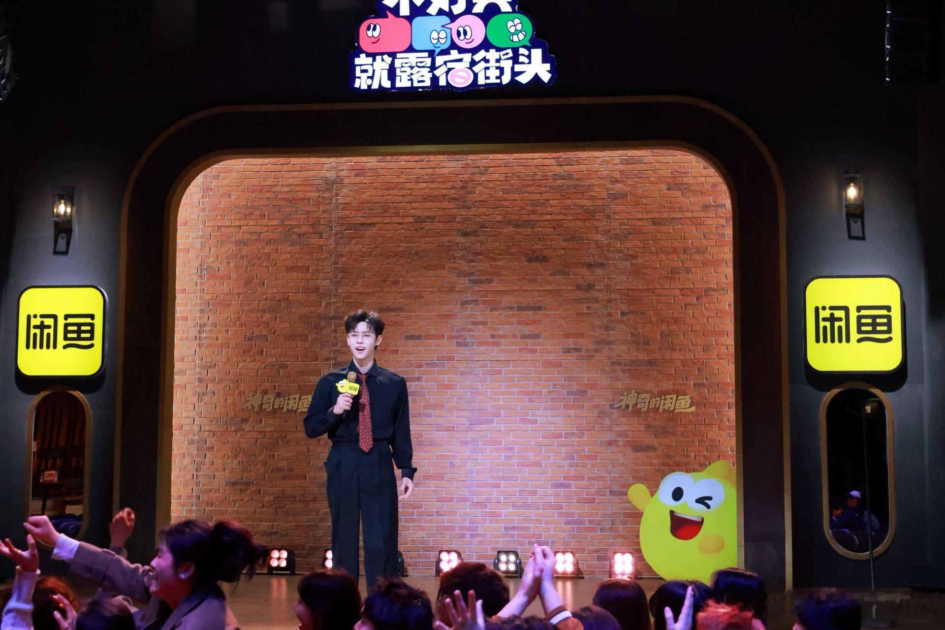 代高政骂起自己来还挺狠 代高政真的太懂“自我解构”了！他把自己的“霸总”标签撕得