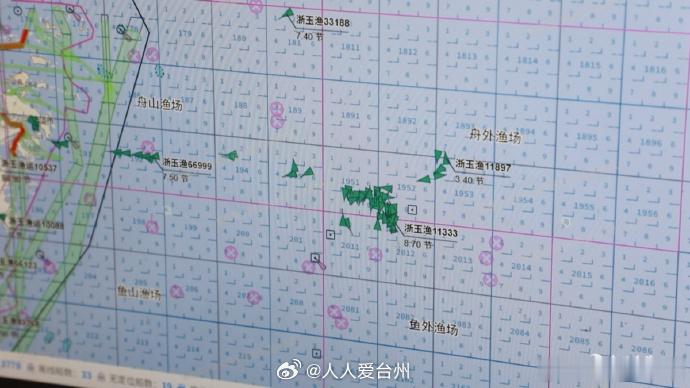 数字助力玉环383艘渔船紧急避风 数字化平台筑牢海上防线超强台风“巴威”逼近，海