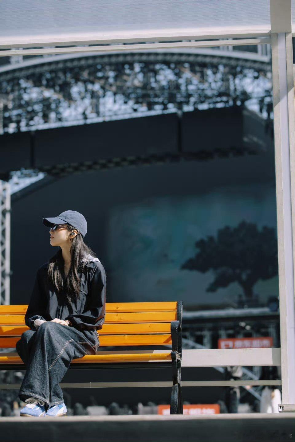 张婧仪跨年彩排路透！好帅 今天依旧是老公姐！期待明天的舞台！ 