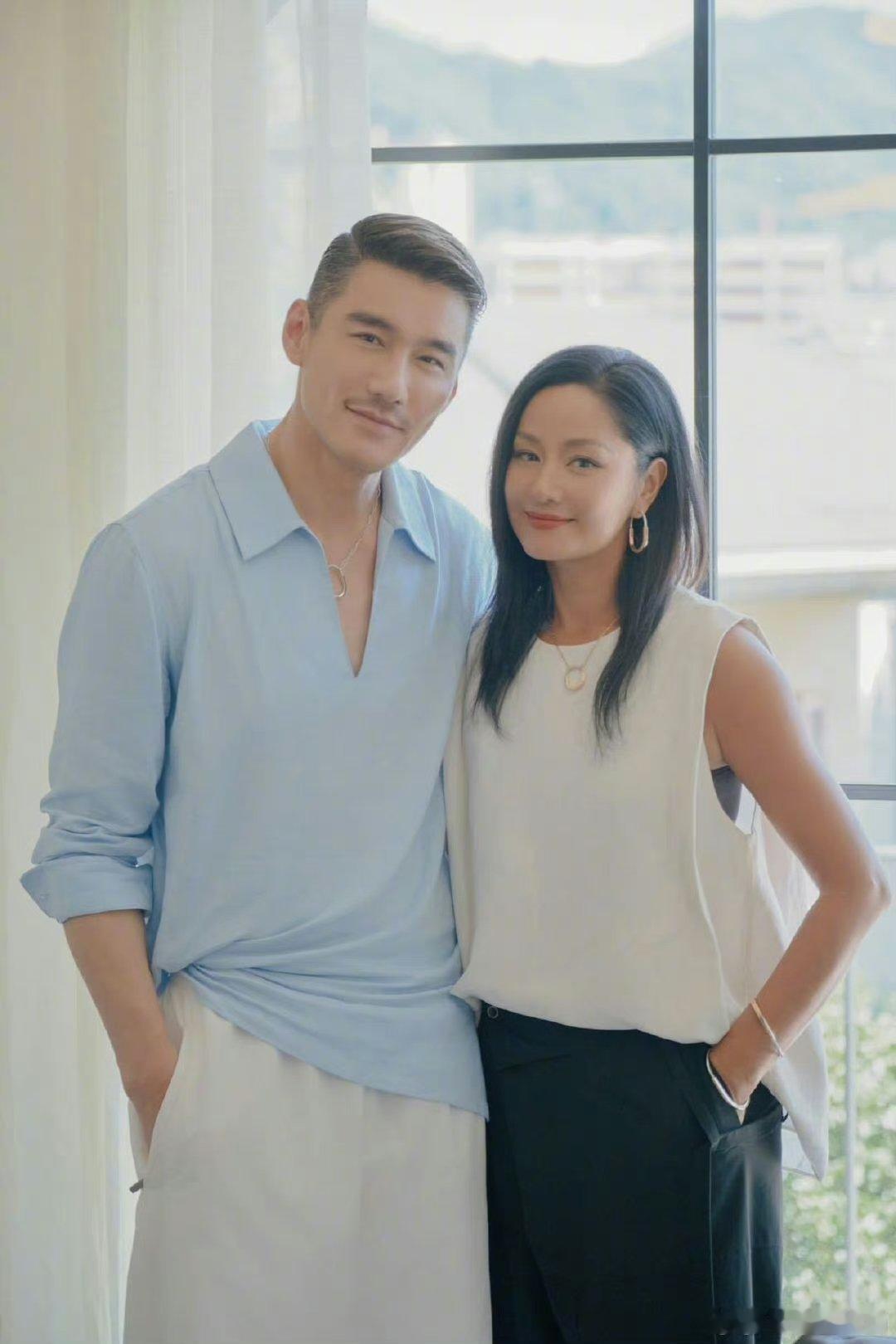 #胡兵瞿颖友达以上恋人未满#咱们就是说，真的觉得胡兵瞿颖超级配，俊男靓女对我眼睛