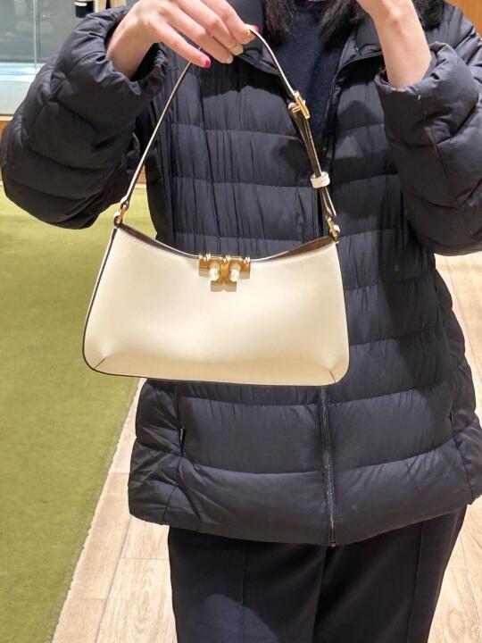 Tory Burch｜小香风腋下包、时尚复古感满满