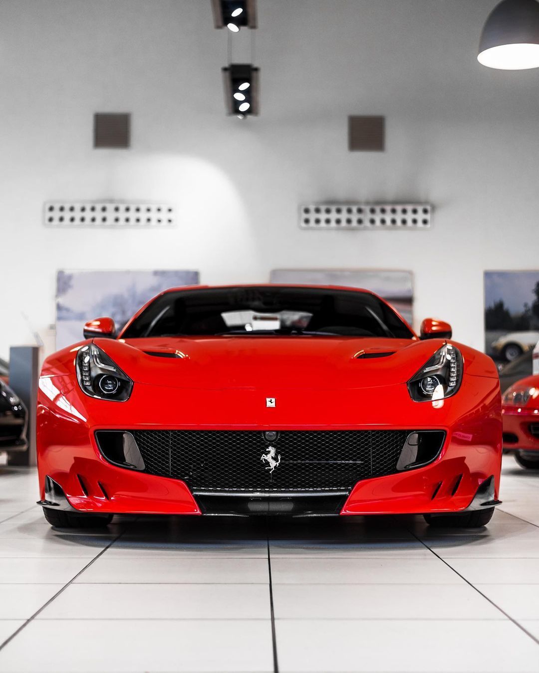 法拉利F12 TDF 