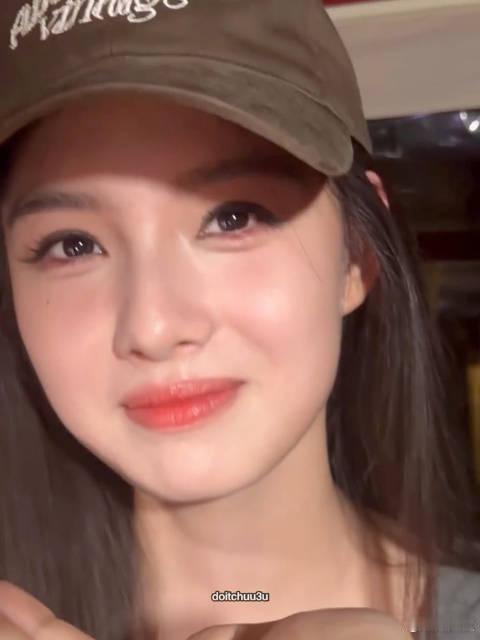 艾米的韩国粉丝来看她了艾米看见韩国粉丝的反应双向奔赴的感动破防了，隔着国界的喜欢