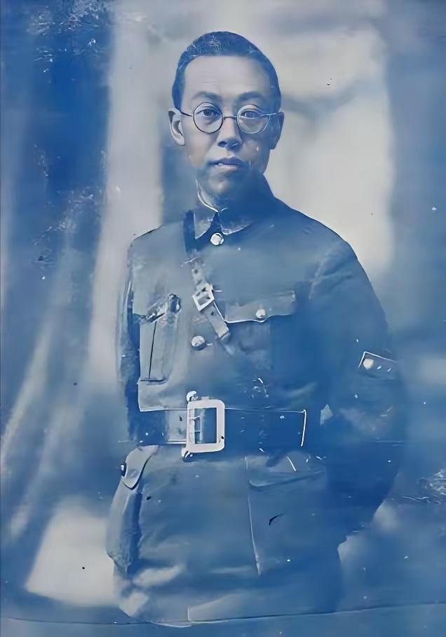 一位二婚富豪说：“女人没被征服前，表现是高冷、挑剔、有脾气、难靠近；一旦真正被你