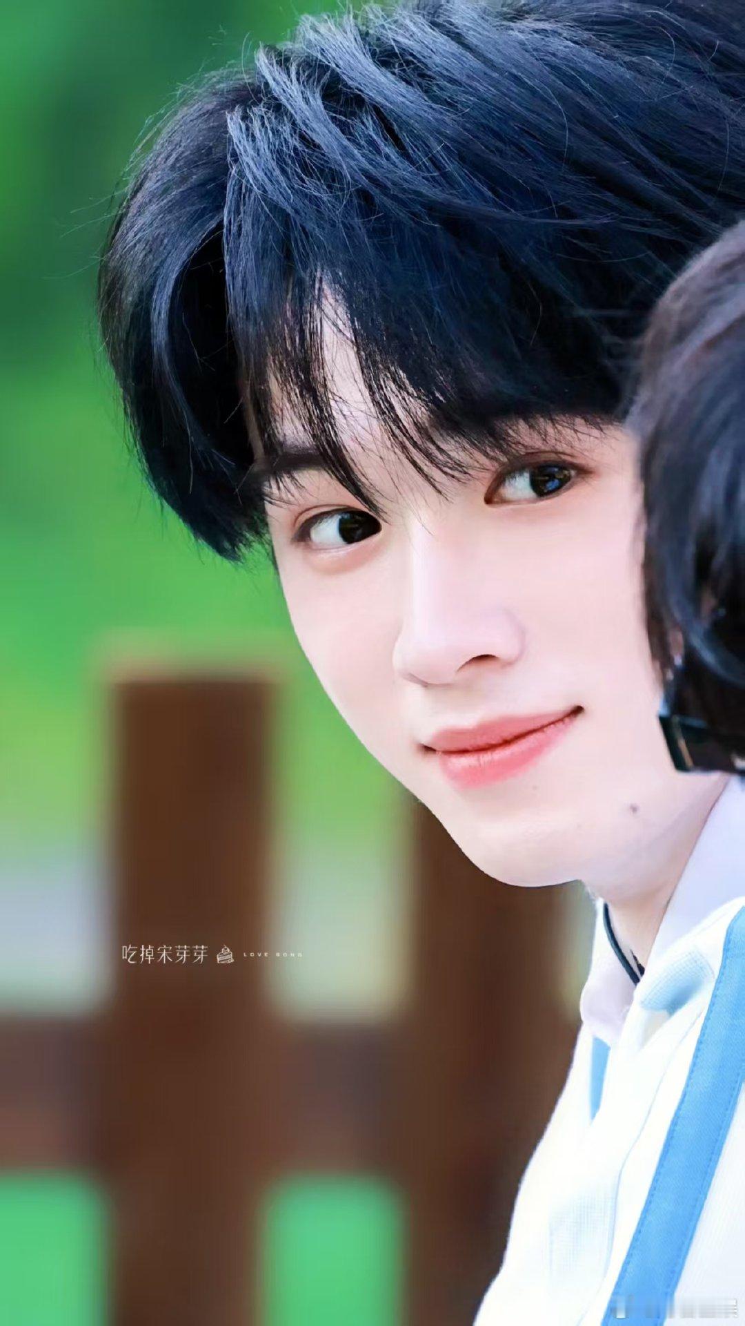 宋亚轩看到了啥宋亚轩好刻板的惊讶 宋亚轩看到了啥！ 