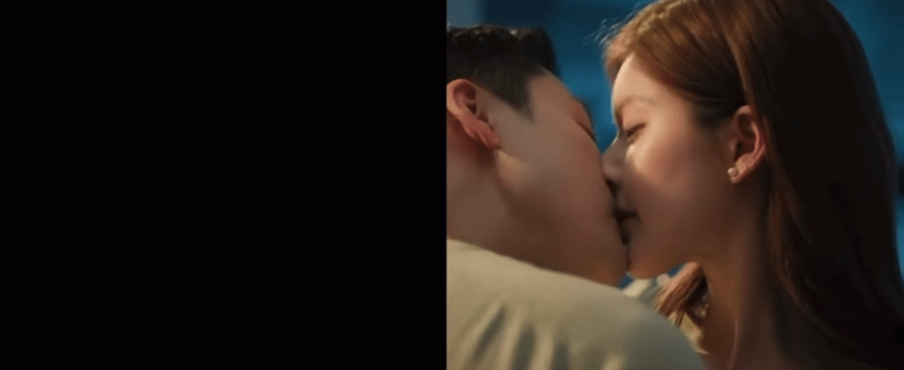 #赵露思陈伟霆的吻戏镜头# 亲这么狠！ ​​​