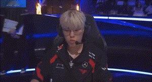 来自🐯的👍

#lck季前赛##lck季前赛打野队夺冠#