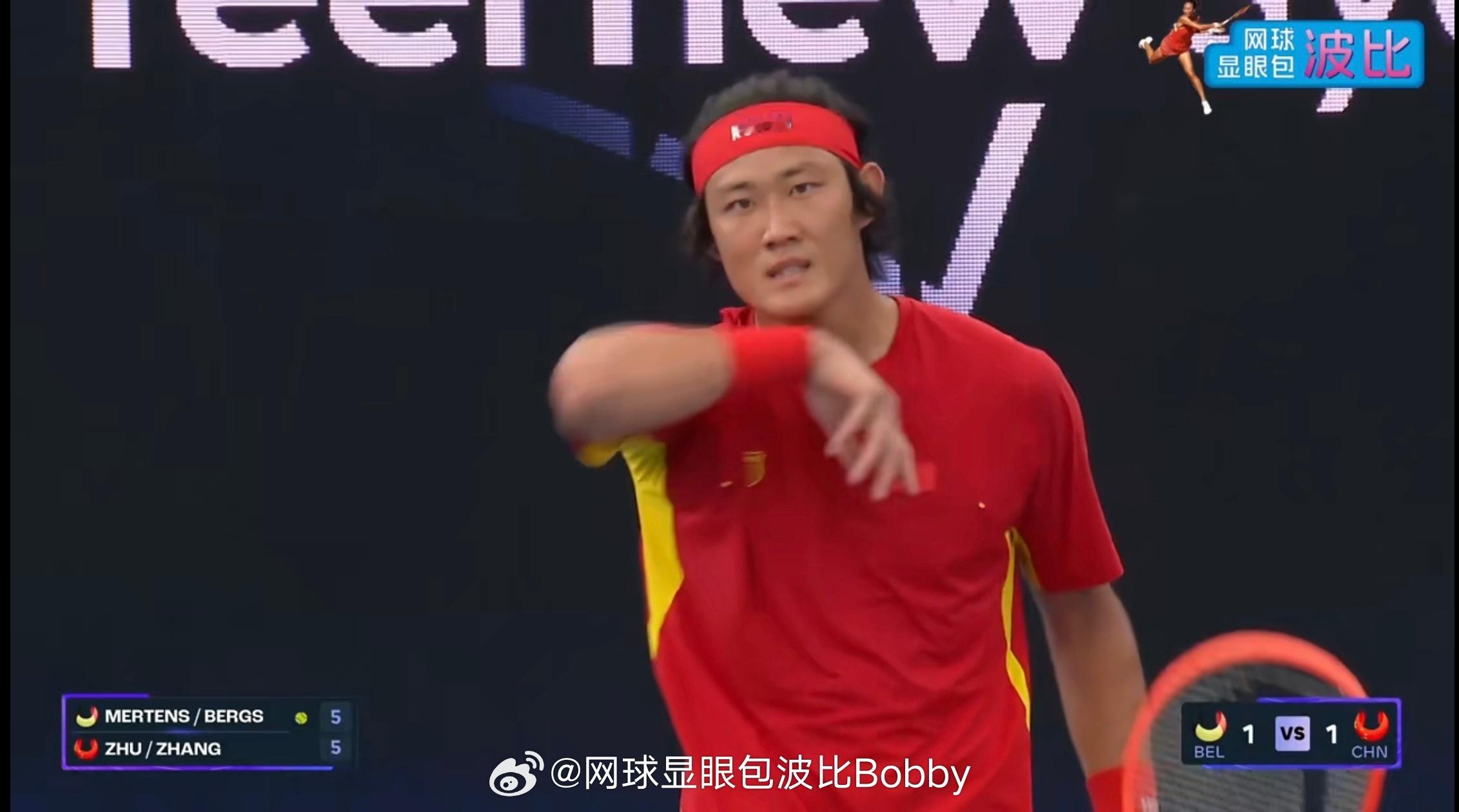 中国队0:5落后，追到5:5联合杯中国1比1比利时张之臻2比1贝尔赫斯2026联