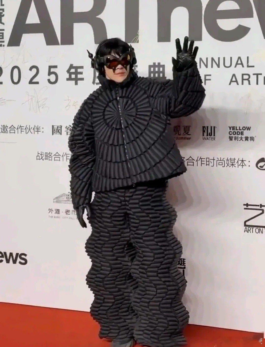 向佐要是被骗到 kk 园区，能救出来吗？ 