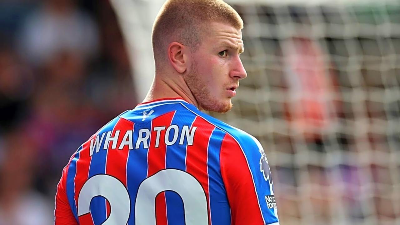 拆队！近两个转会窗，水晶宫接连失去中轴线核心球员艾泽和格伊，主帅也离队在即。
虽