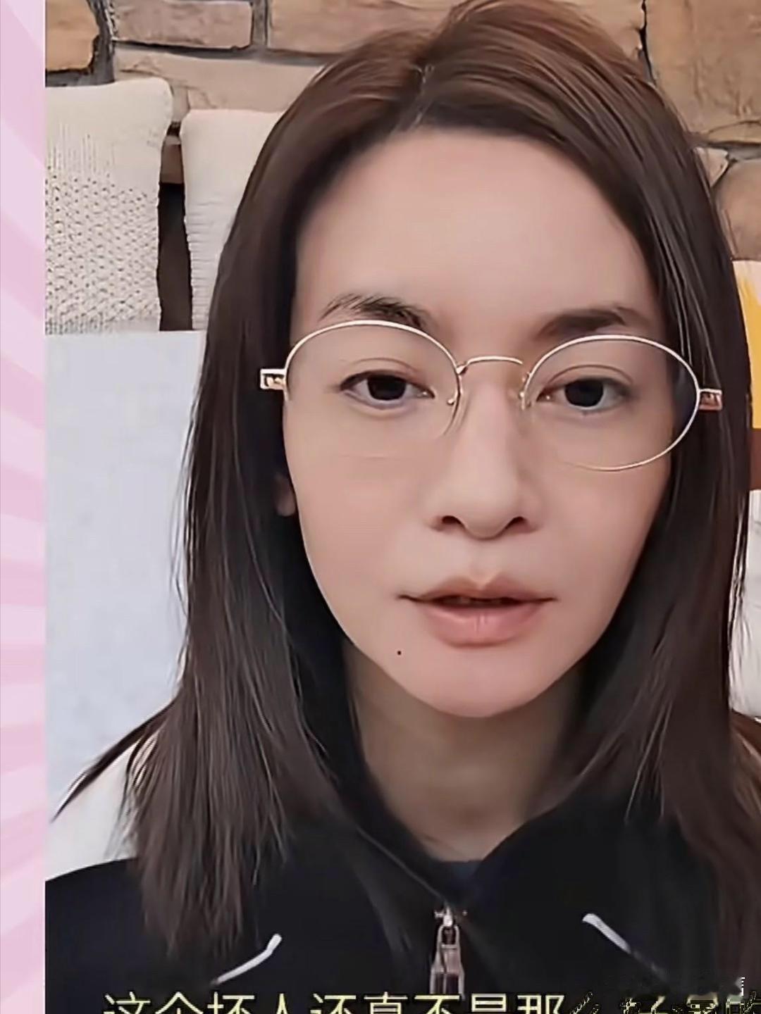李晟，让人很意外。她坦言，之前在一部戏里演反派，让她整个人都陷入了极度压抑的状态