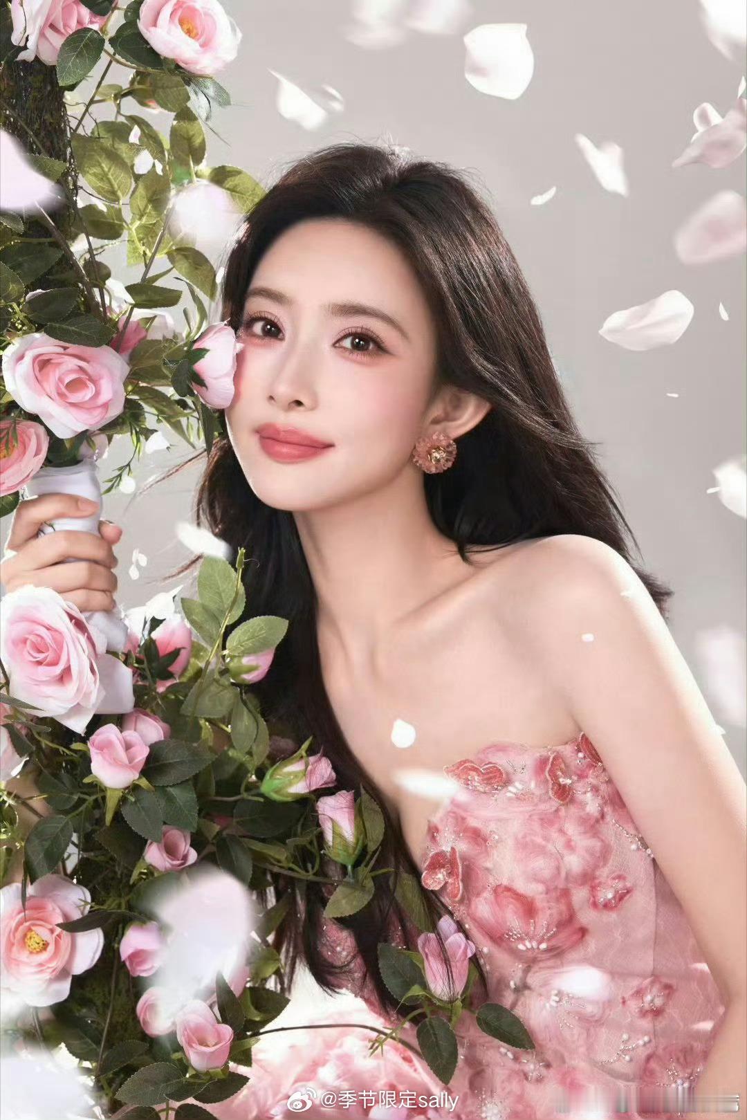 芭莎之夜第一波出图的艺人孟子义、卢昱晓、刘宇、喻言、米卡、陆柯燃、章若楠 芭莎之
