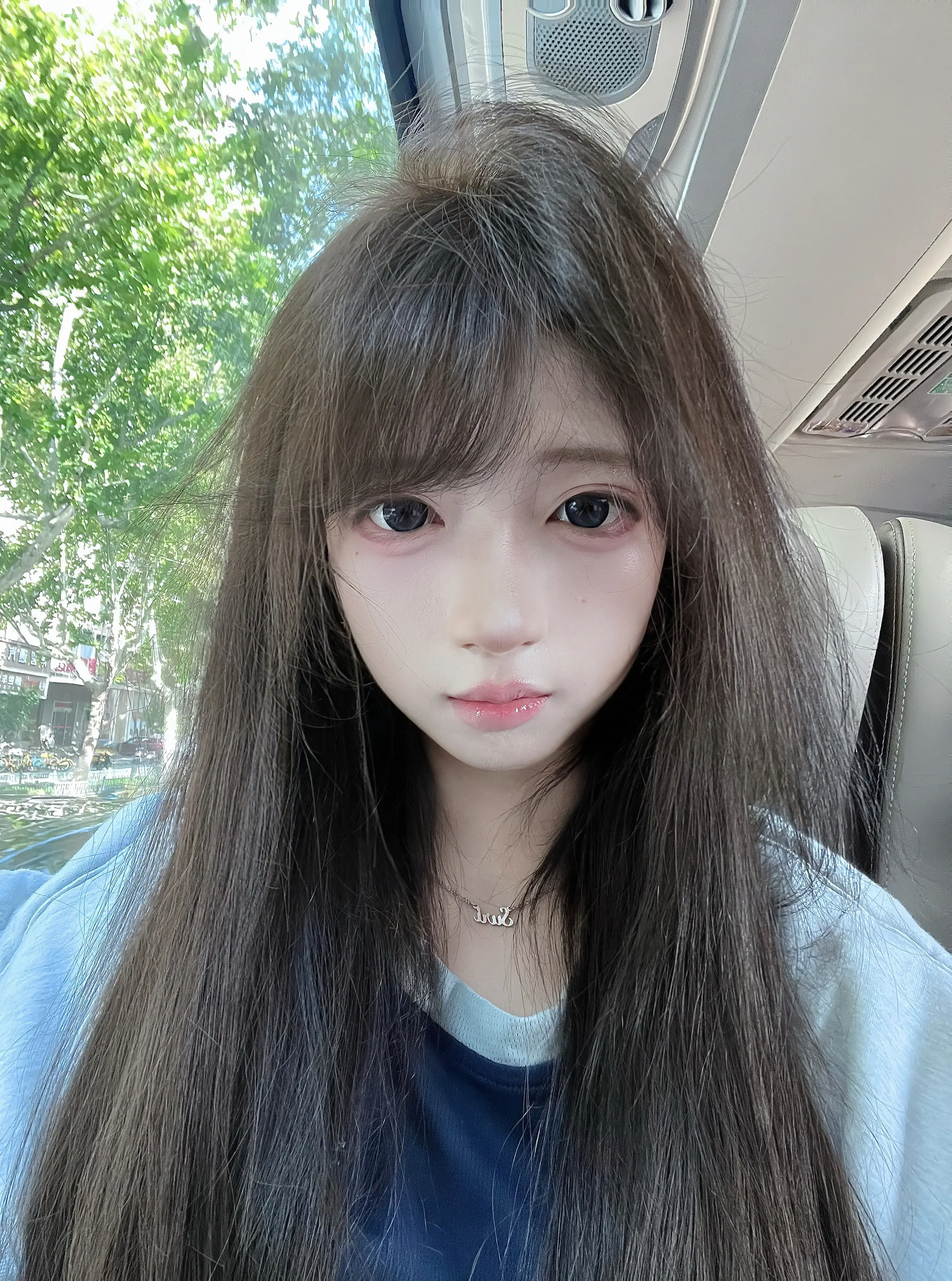 “吉隆坡的天气他是翻云又覆雨”
