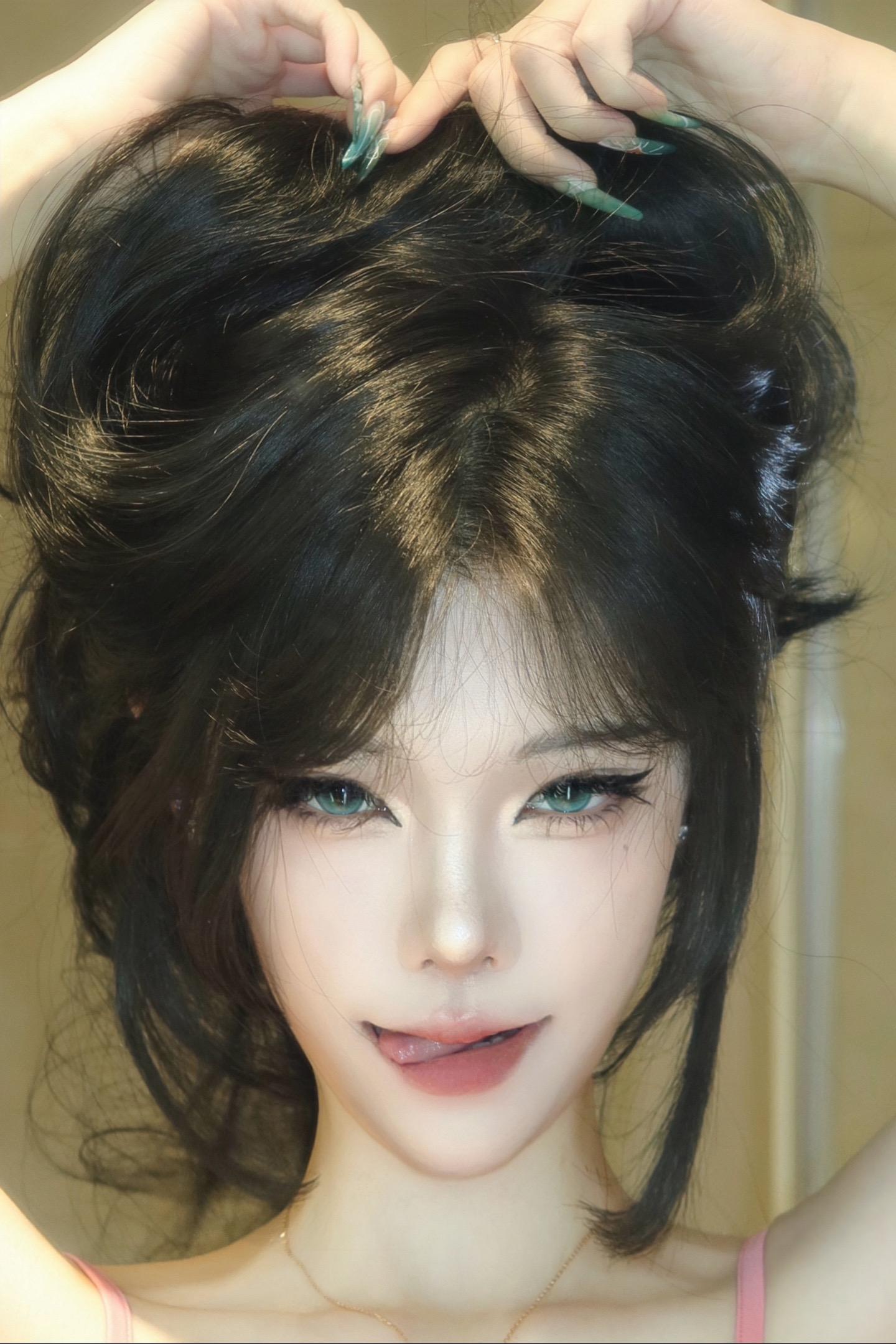 “天生的尤物 从不欲擒故纵”