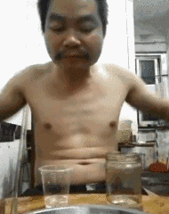 K 线起落几浮沉，指数终攀四千春。青丝熬尽霜华染，笑问盈亏是假真。贺上证指数重回