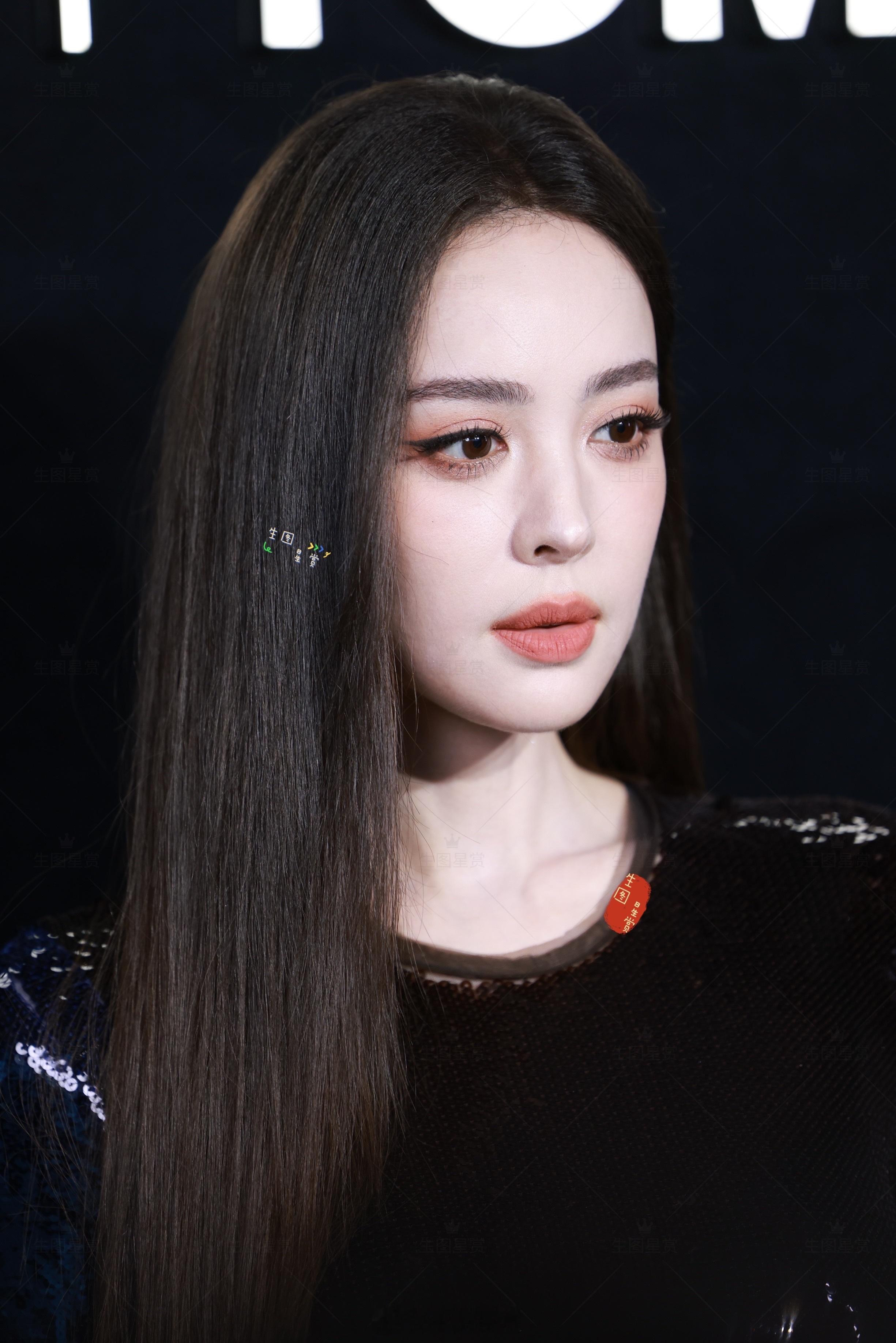 黑长直亮晶晶的娜扎女神🖤上海TF活动生图直出娜扎金宝电视剧醒来 ​​​