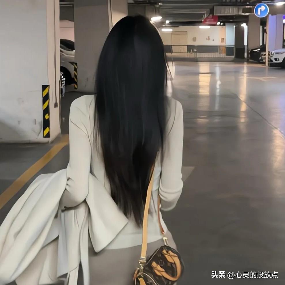 当男人对你失去了新鲜感

记住：不要哭，不要闹

你要这样做：改变自己，让他清醒